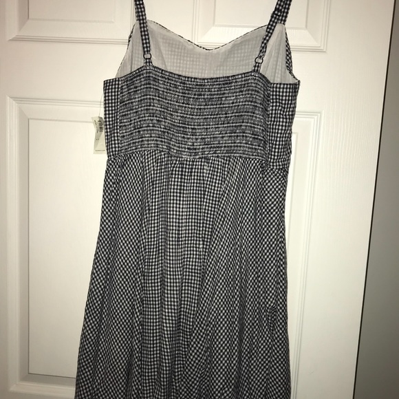 Gingham pattern sleeveless dress - Picture 3 of 4